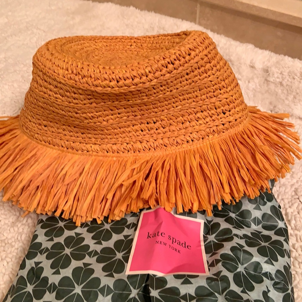 Brand new Kate spade Straw bucket  hat with fringe